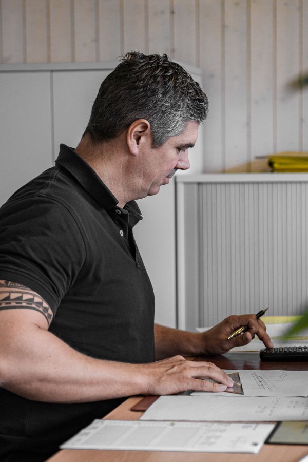 Simon Rechsteiner, Eidg. dipl. Metallbaumeister
